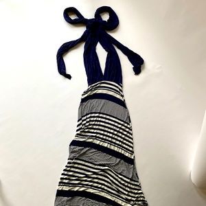 Super slimming maxi halter dress